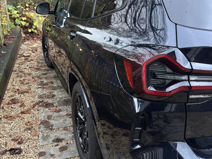BMW IX3