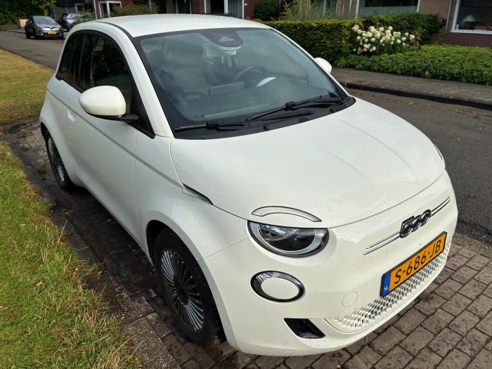 fiat-500e-icon-42-kwh-uit-2023