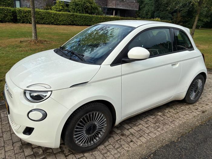 fiat-500e-icon-42-kwh-uit-2023
