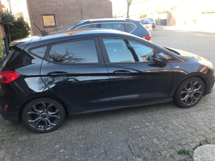 Ford Fiesta (5-d) 1.0 hev ecoboost st-line x 92kW Agate
