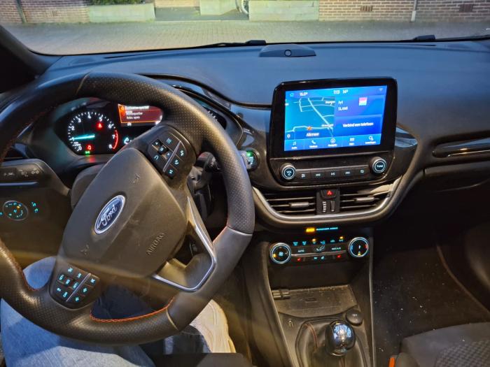 Ford Fiesta (5-d) 1.0 hev ecoboost st-line x 92kW Agate