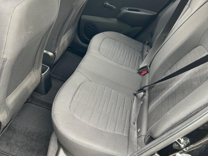 hyundai-i10-19