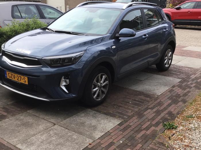 kia-kia-stonic