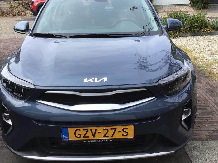 kia-kia-stonic