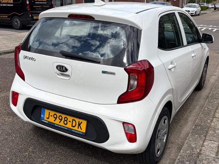 kia-picanto-44