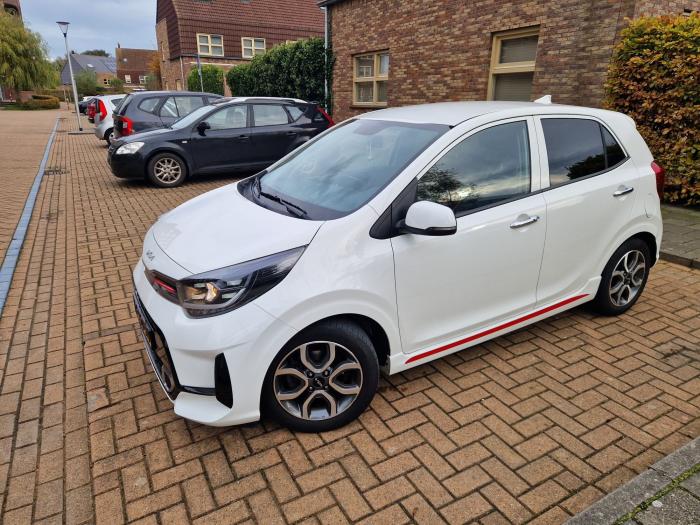 kia-picanto-gt-line-7