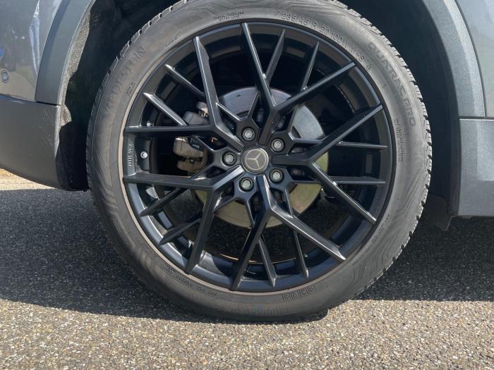 mercedes-benz-eqa-250-amg-line