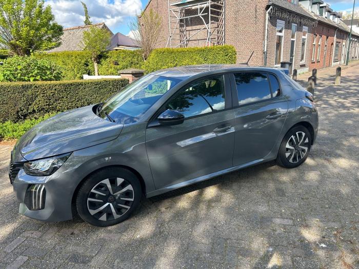 peugeot-208-14