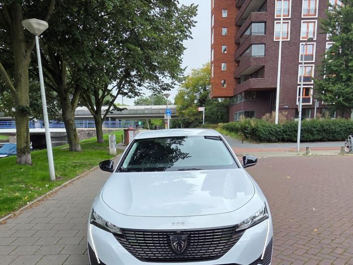 peugeot-308-allure-1-2-automaat-130pk