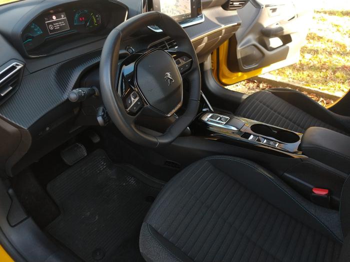 peugeot-e-208-14