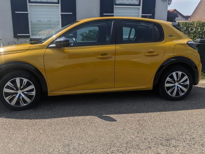 peugeot-e-208-15