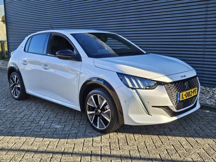peugeot-e208-gt-4