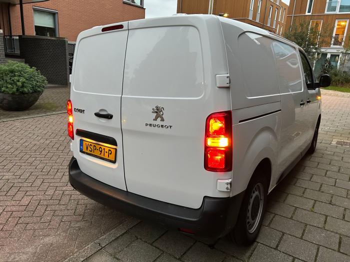 peugeot-expert-2