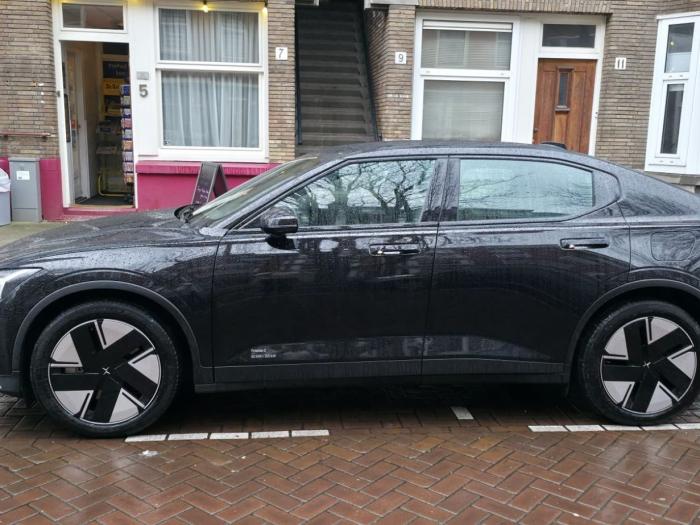 polestar-model-2