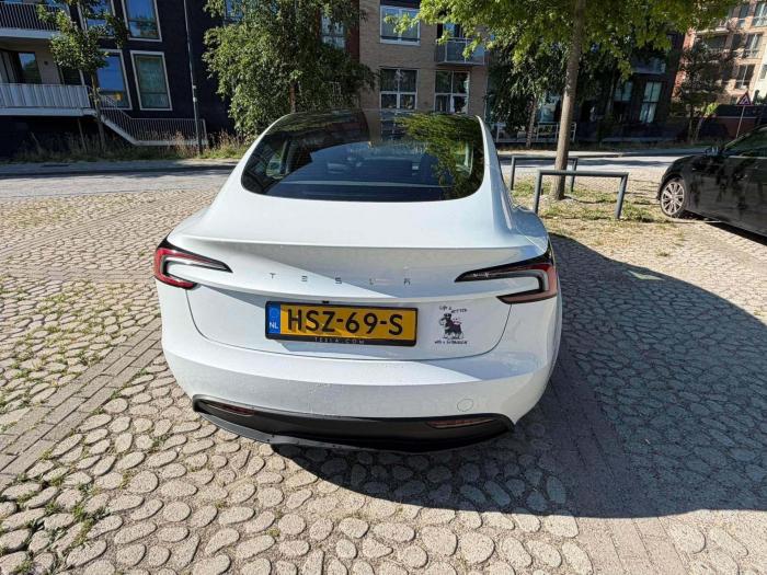 tesla-model-3-9-2
