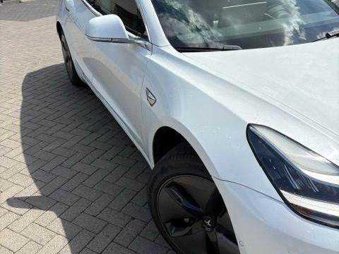 tesla-model-3-long-range-dual-motor-awd-4d