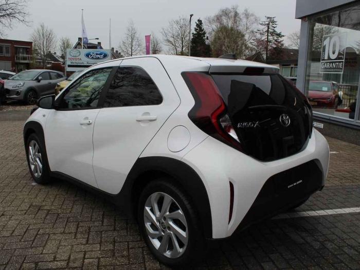 toyota-aygo-x-4