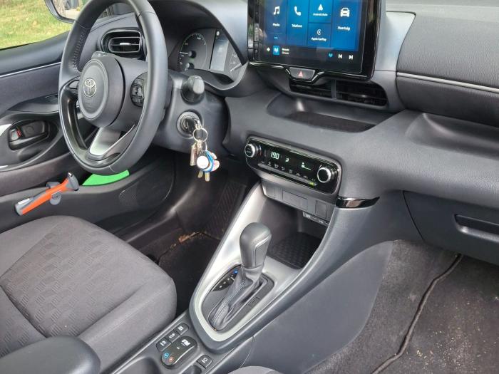 toyota-yaris-hybrid-115-comfort