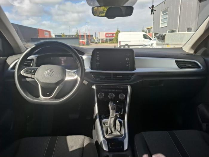 volkswagen-t-roc-1-5-life-edition
