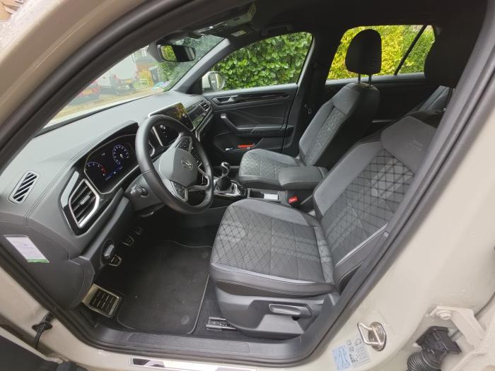 volkswagen-t-roc-21