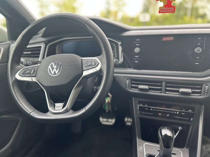 Volkswagen Taigo 1.0 TSI DSGN R-LINE