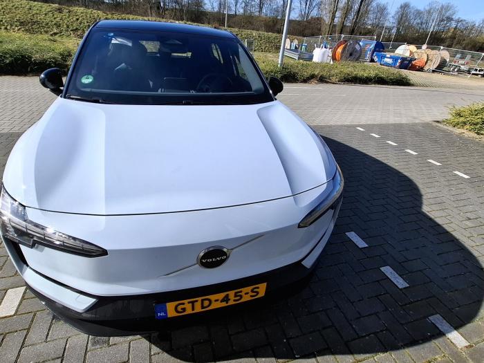 Volvo EX30